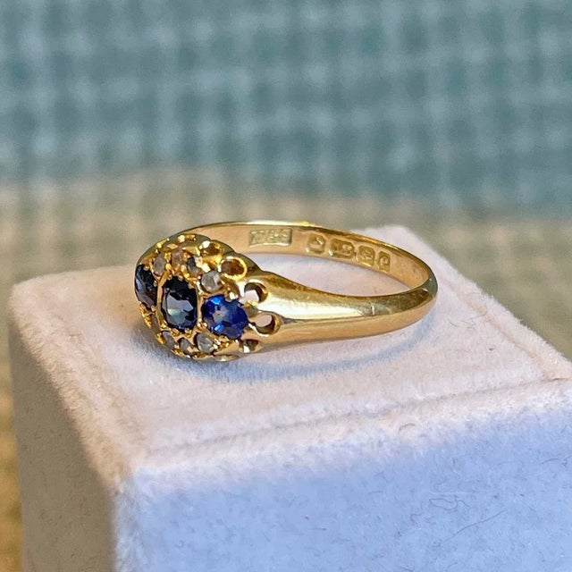 Metal 1904 Edwardian Sapphire Diamond 18k Gold Ring Size 7.5 For Sale - Image 7 of 11
