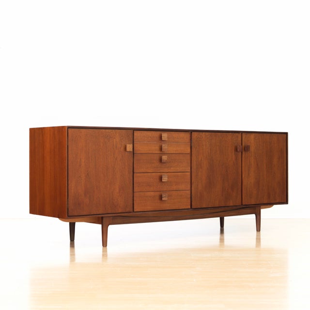 G Plan Large Mid Century Teak Credenza by Ib Kofod Larsen for G Plan For Sale - Image 4 of 10