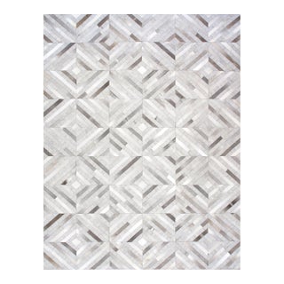 Galaxy Cowhide & Sari Silk Silver Area Rug, 5' 0'' X 8' 0'' For Sale