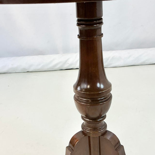 Burnt Umber 1960s Vintage French Empire Federal Mersman Round Tripod Pedestal Side Table. For Sale - Image 8 of 15