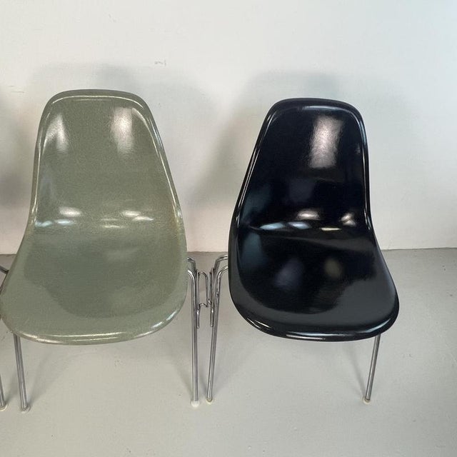 DSS Side Chairs by Charles and Ray Eames for Herman Miller, 1960s, Set of 4 For Sale - Image 3 of 10