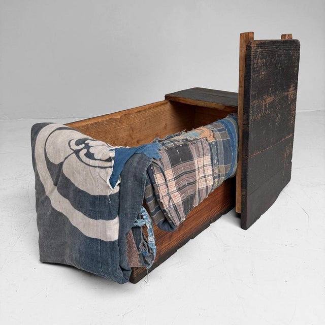 Antique Japanese Chest, 1890s For Sale - Image 5 of 18