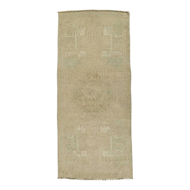 Turkish Mini Rug Oriental Hand Knotted Vintage Rug 1'5" x 3'4" #21177 For Sale