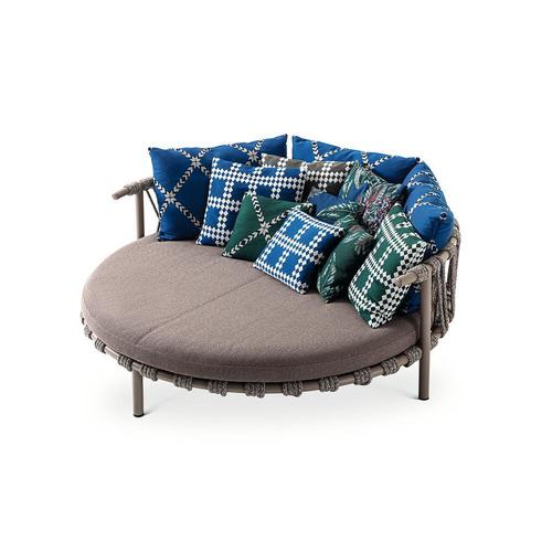 Cassina Steel, Rope and Fabric Trampoline Outdoor Sofa by Patricia Urquiola for Cassina For Sale - Image 4 of 8