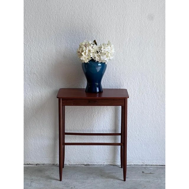 Vintage Bottle Table, 1950s, in Flawless conditions. Designed 1950 to 1959