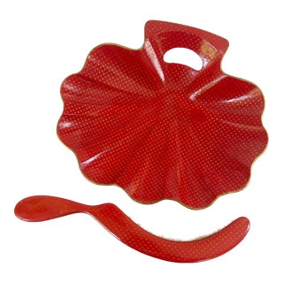 Antique 19th Century French Red Lacquer Empire Gold Stars Papier Mache Shell Form Bowl Tray With Brush - 2 Pieces For Sale