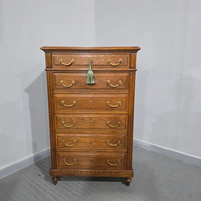 Excellent quality solid golden oak French six drawer semanier chest of drawers, outstanding ormolu handles, working lock,...
