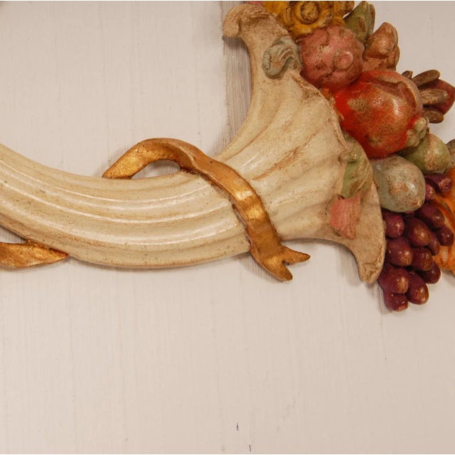 1960s Italian Wall Ornament Florentine Hand Carved Giltwood and Polychrome Cornucoppia Horn Tariff Free Delivery For Sale - Image 5 of 10