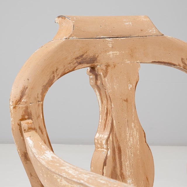 1900s French Louis XV Style Wood Patinated Open Armchair With Rattan Seat For Sale - Image 9 of 18