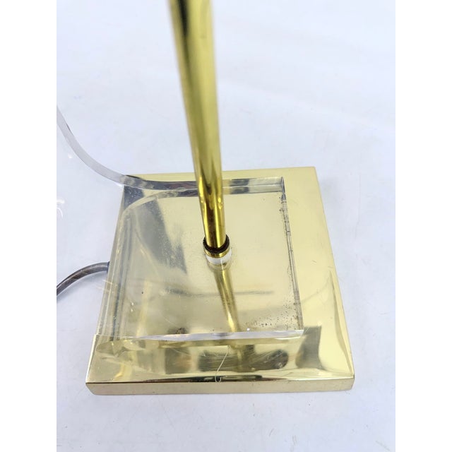 Plastic Hollywood Regency Table Lamp in Acrylic and Gold-Plated Metal, 1970s For Sale - Image 7 of 16