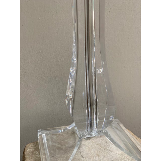 Vintage lucite table lamp in a classic Greek pillar design. The lucite on the lamp is nice and shiny and in great...