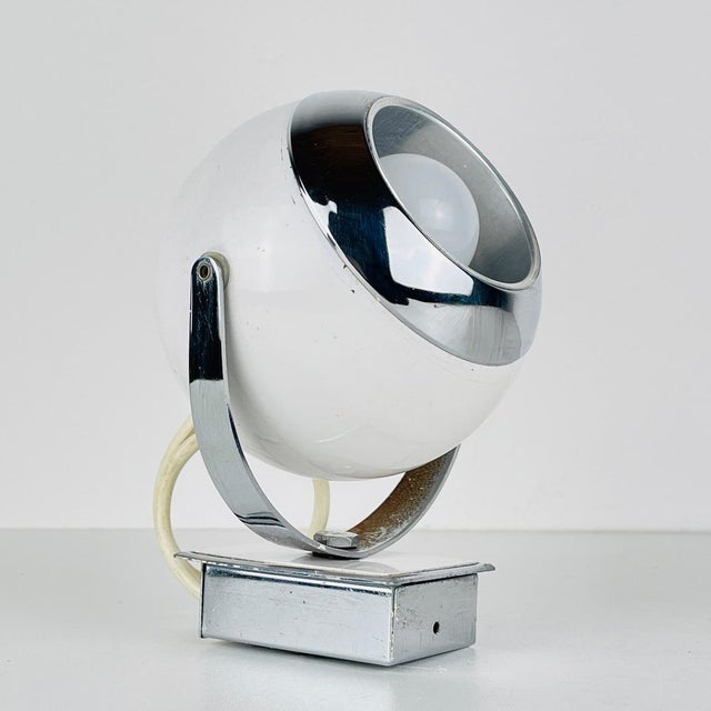 Mid-Century Modern Mid-Century White Wall Lamp Eyeball, Italy, 1960s For Sale - Image 3 of 14