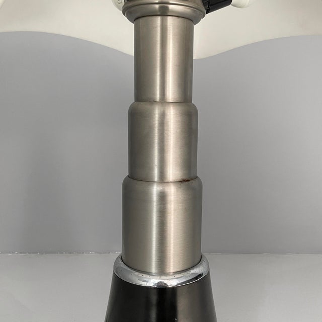 Italian Modern Pipistrello Table Lamp by Gae Aulenti for Martinelli Luce, 1970s For Sale - Image 12 of 18