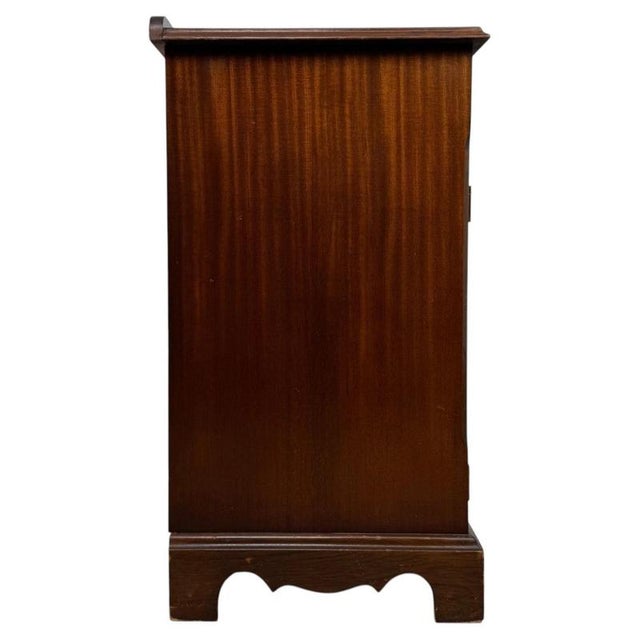 Wood English Inlaid Mahogany Cupboard with Satinwood Stringing For Sale - Image 7 of 13
