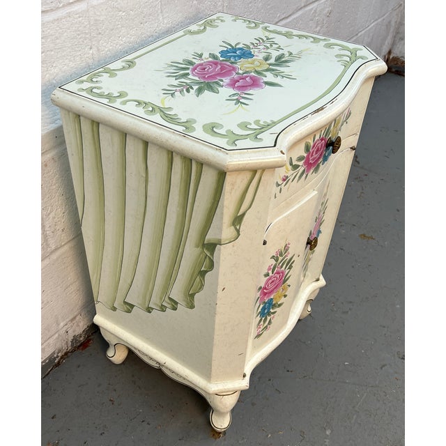 Mid 20th Century Mid 20th Century Pair of French Provincial Hand-Painted Floral Night Stands For Sale - Image 5 of 16