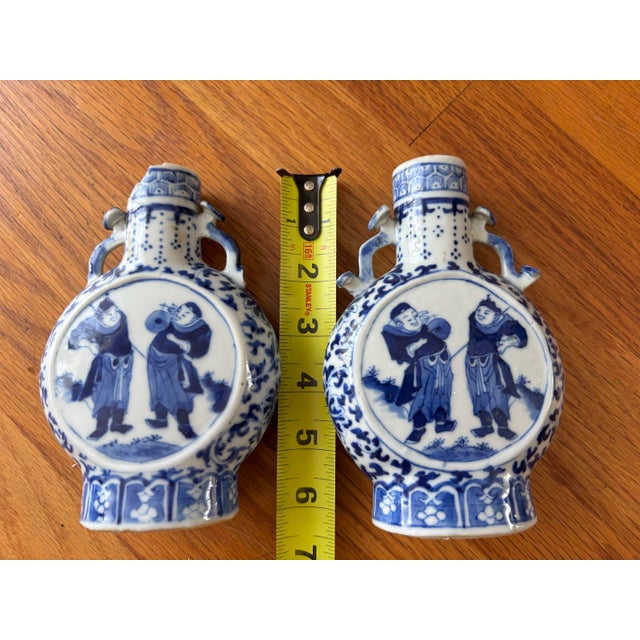 Late 19th Century Qing Dynasty Chinese Blue & White Porcelain Miniature Moon Flask Vases - Pair For Sale - Image 9 of 10