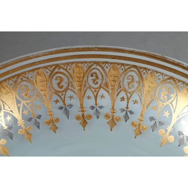 Charles X Opaline Bowl with Decoration from Desvignes For Sale - Image 5 of 7
