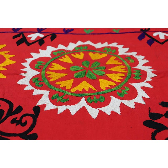 Vintage Hand Embroidered Suzani Wall Hanging, 1920s For Sale - Image 6 of 18
