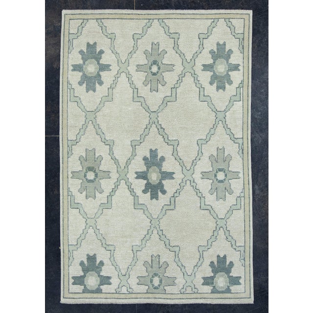 Gray Turkish Oushak Rug 4'1" x 6'2" #18092 For Sale - Image 8 of 8