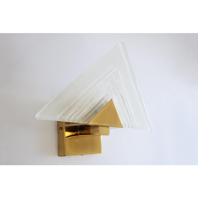 1980s Art Deco Revival Messing Pyramiden Wall Light from Sölken Leuchten, 1980s For Sale - Image 5 of 8