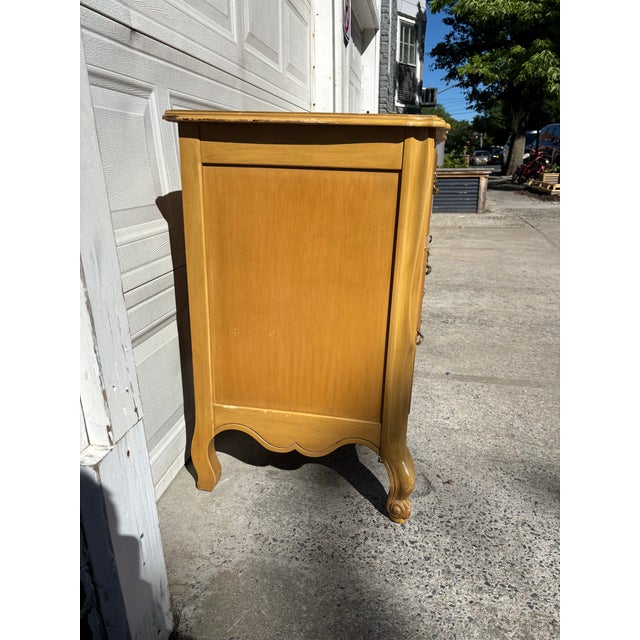 French Provincial Vintage French Provincial Triple Dresser, Serpentine Front Chest With Carved Apron & Scroll Feet For Sale - Image 3 of 12