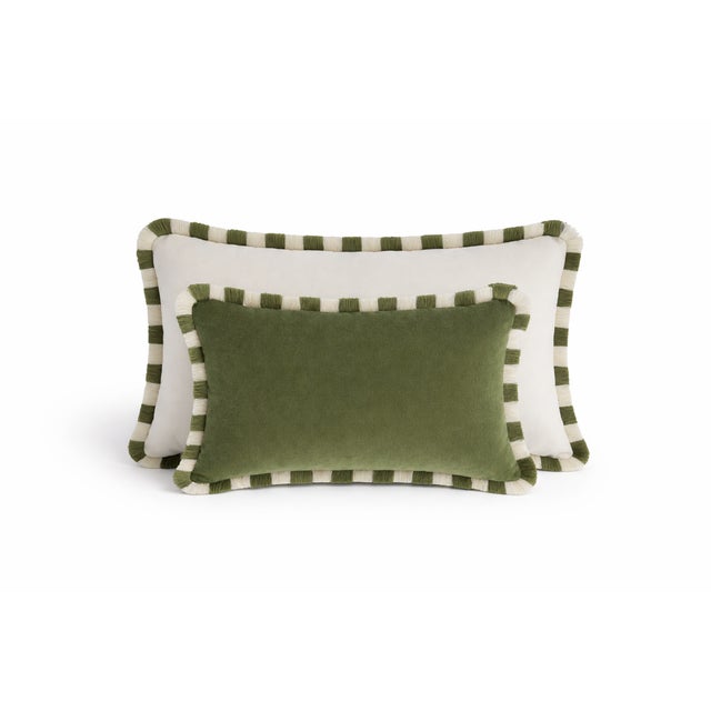 Couple Bicolor Happy Cushions in White and Green Velvet from Lo Decor, Set of 2 For Sale - Image 6 of 6