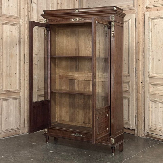 19th Century French Louis XVI Bookcase in Acajou Moucheté Mahogany For Sale - Image 15 of 18