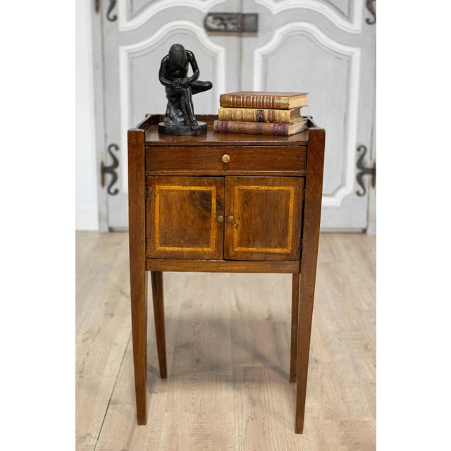 Italian 19th Century Walnut Nightstand Table with Ash Inlaid Banding For Sale - Image 4 of 11