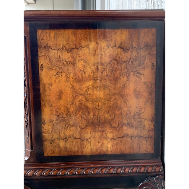 Venetian Baroque Commode Chest of Drawers in Burl Walnut With Ebonized Det For Sale In Miami - Image 6 of 13