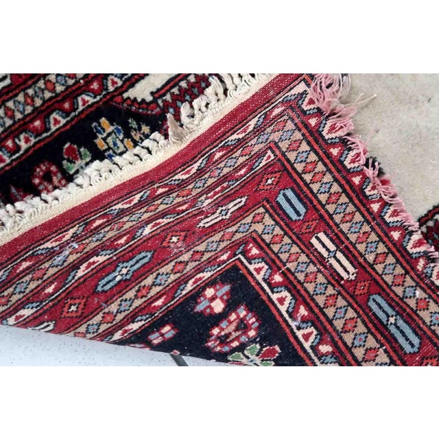 1970s Handmade Vintage Pakistani Lahore Prayer Rug For Sale - Image 9 of 10