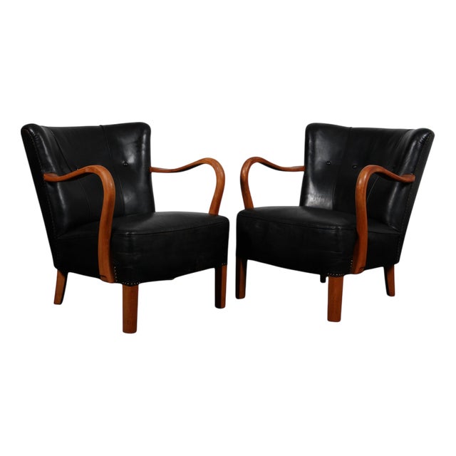 Lounge Chairs in Original Leather and Beech from Alfred Christensen, 1940s, Set of 2 For Sale