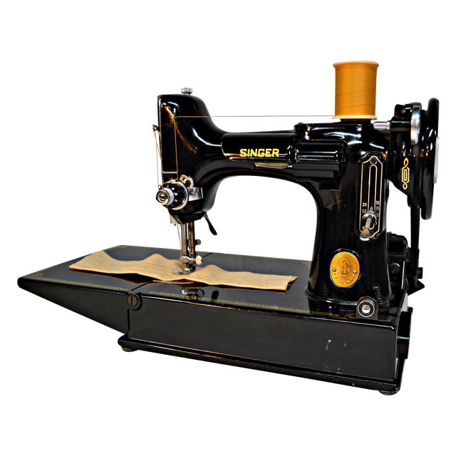 Vintage 1951 Singer Featherweight Sewing Machine Chairish