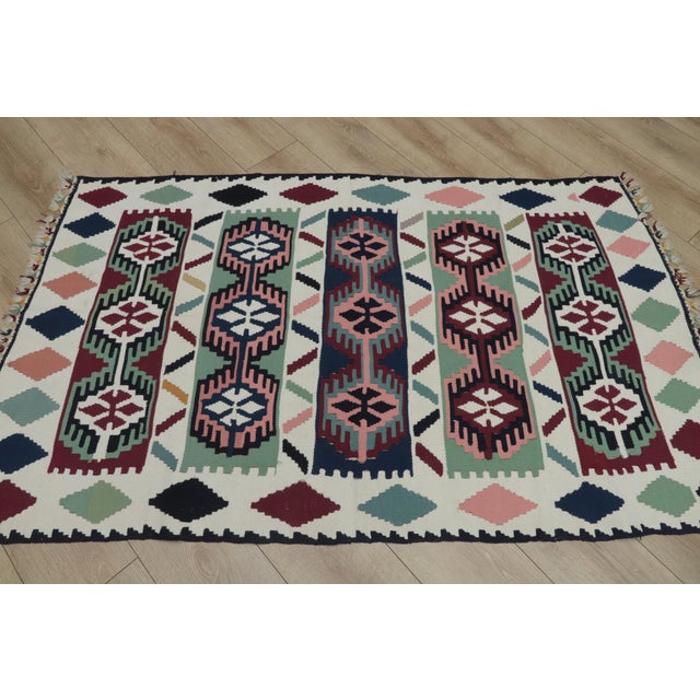 Size: 3.3 x 5.5 ft (100 X 168 cm) 39 x 66 inches Color: Organic Natural Dye ( White, Mint, Green, Blue ) Material: 100%...
