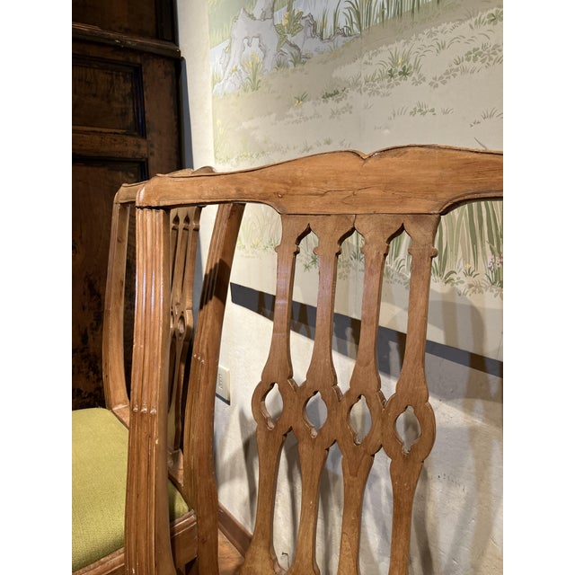 Wood 18th-Century Neoclassical Italian Pierced-Back Walnut Chairs, Tuscan Provenance, Set of 4 For Sale - Image 7 of 13