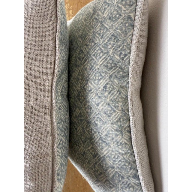 Petite Pair of Printed Linen Pillows With Belgian Linen Backs For Sale In Los Angeles - Image 6 of 7