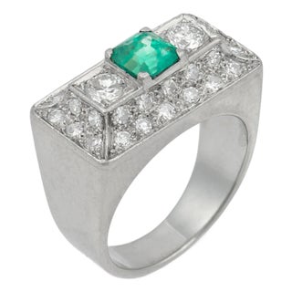 Mid 20th Century Retro Emerald Diamond Platinum Tank Ring, Size 6 For Sale