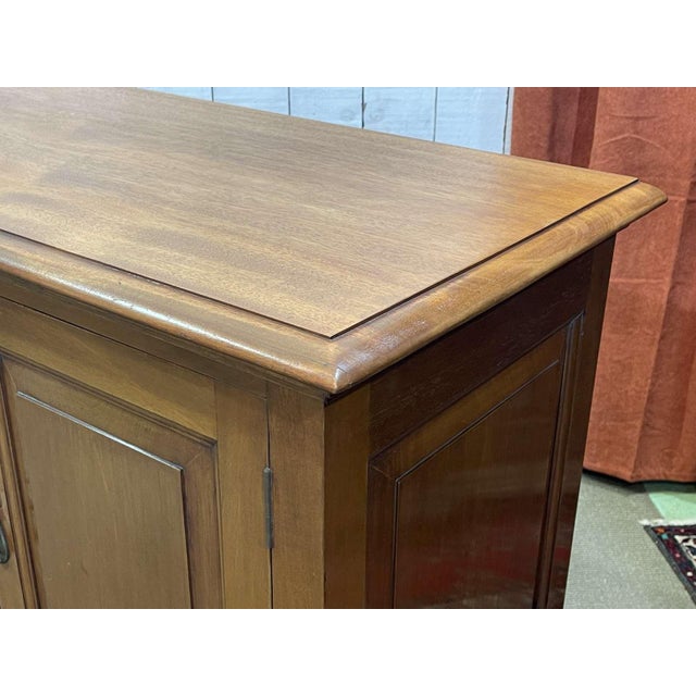 Early 20th Century English Mahogany Sideboard For Sale - Image 9 of 18