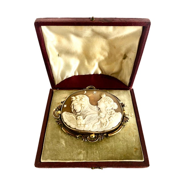 Antique Shell Cameo Brooch Depicting Mythological Night and Day, With Original Case For Sale In San Francisco - Image 6 of 11
