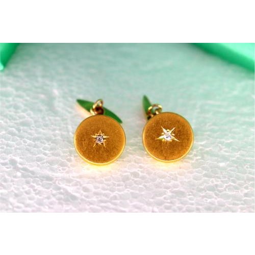 Metal Gold Cufflinks in Button Shape with Star-Shaped Cutouts, Set of 2 For Sale - Image 7 of 8