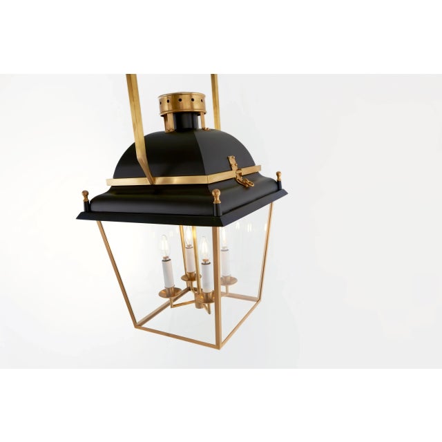 Visual Comfort Chapman & Myers for Visual Comfort Signature Coventry Medium Lantern in Matte Black & Antique-Burnished Brass with Clear Glass For Sale - Image 4 of 6