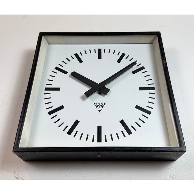 Industrial Black Square Wall Clock from Pragotron, 1970s For Sale - Image 6 of 17