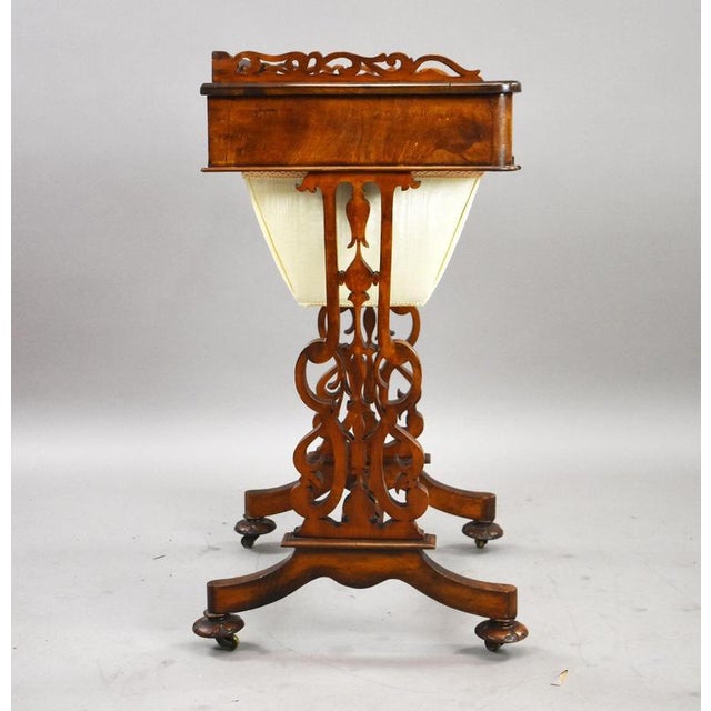 Victorian Mahogany Worktable, 1860 For Sale - Image 3 of 8