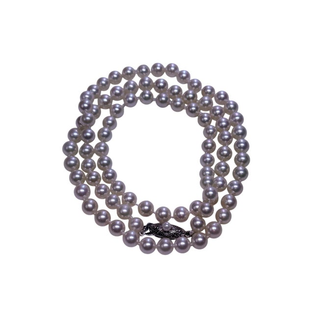 1990s Mikimoto Akoya Pearl Necklace 20" Sterling Silver 5 - 5.5 Mm Estate For Sale - Image 9 of 10