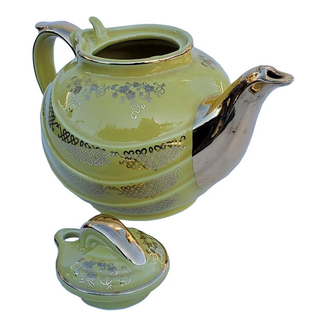 Hall Ceramics 1960s Canary Yellow Teapot With 24k Gold Gilding "Made in u.s.a" by Hall Ceramics For Sale