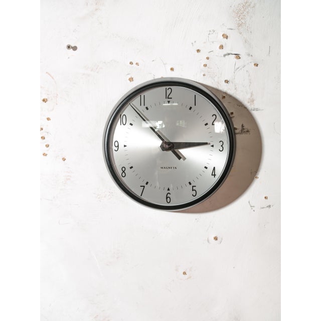 1950s 20th Century Satin Black Clock from Magneta for GPO, England, 1950s For Sale - Image 5 of 10