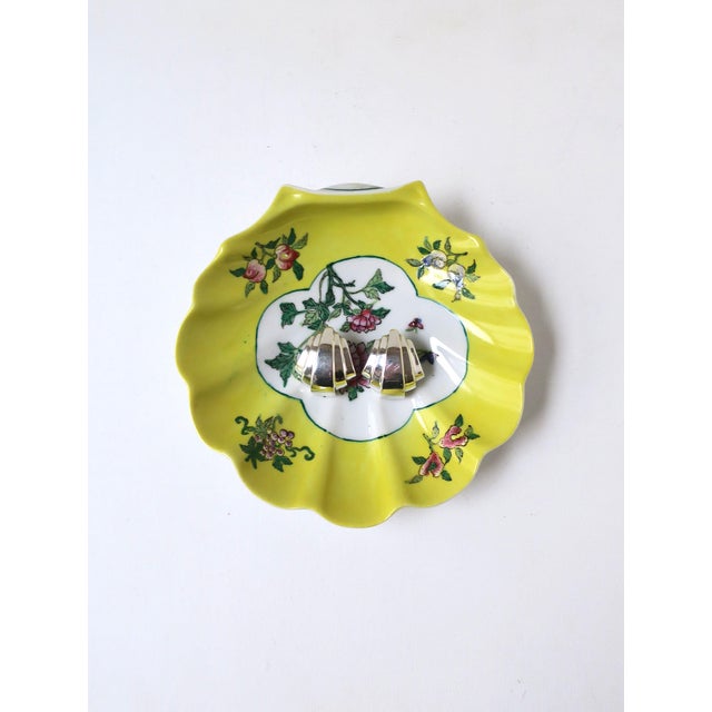 Mid 20th Century Seashell Porcelain Jewelry or Soap Dish Yellow Scallop Design, Circa Mid-20th Century For Sale - Image 5 of 9