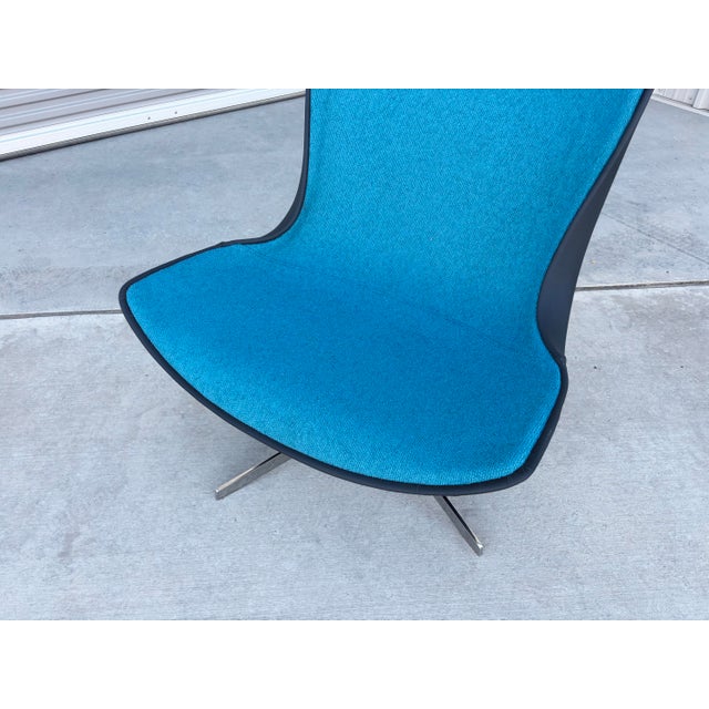 1970s Pair of Mid Century Heavy Chrome Swivel Lounge Chairs For Sale - Image 9 of 13