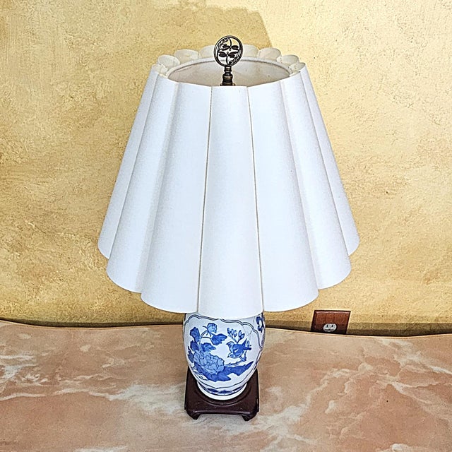 Vintage Chinoiserie Blue & White Ginger Jar Table Lamp – 28” For Sale - Image 4 of 18