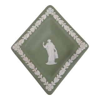 Wedgwood Green Jasperware Diamond Shaped Trinket Ring Dish Made in England 4981b For Sale