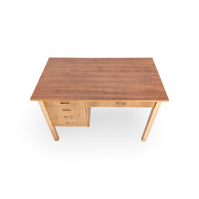 Mid-Century Modern Mid-Century Modern Desk in Teak and Oak For Sale - Image 3 of 9